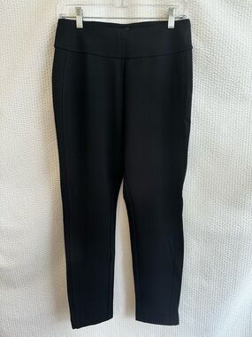 Express Women’s Black Ponte Pull-On Ankle Pants Size: Medium NWT